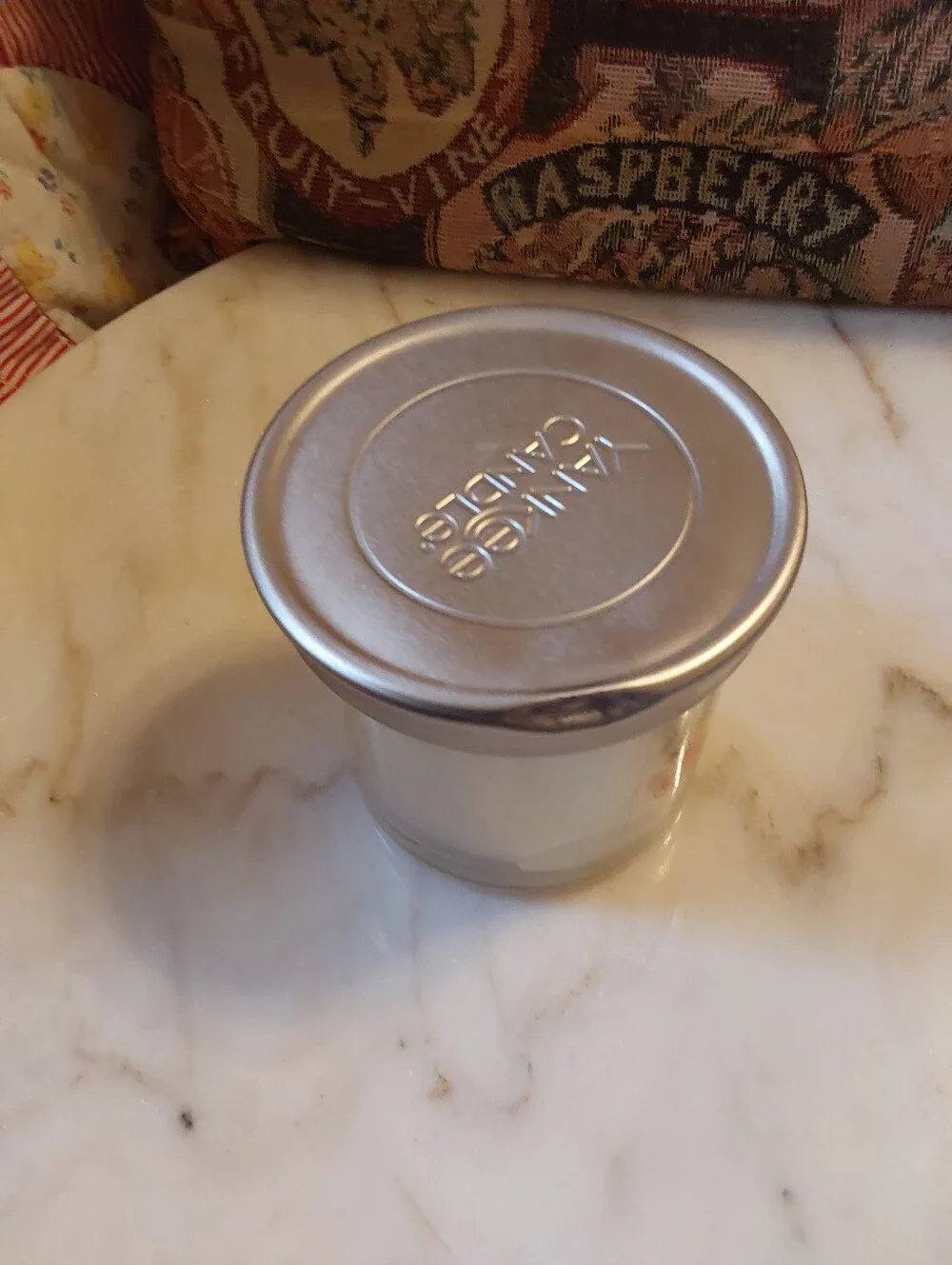 NWT Yankee Candle, White Spruce And Grapefruit, In Glass Container
